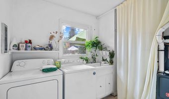 15390 SW DAVIS Rd, Beaverton, OR 97007