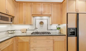 611 Forest St, Ashland, OR 97520