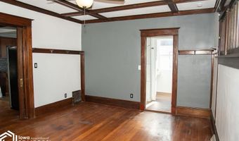 219 A Ave W, Albia, IA 52531