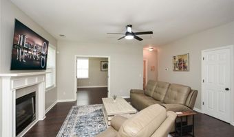 4506 Columbus Cir, Acworth, GA 30101