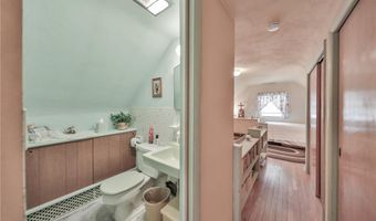 2883 South St, Allentown, PA 18103