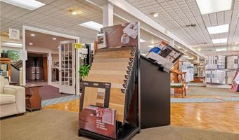 350 Station St, Cranston, RI 02910