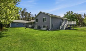 1301 Sandy Ridge Ln, Altoona, WI 54720