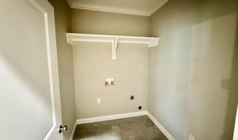 105 Orchard Cir, Adel, GA 31620