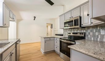 1 Adams Ln, Bella Vista, AR 72715