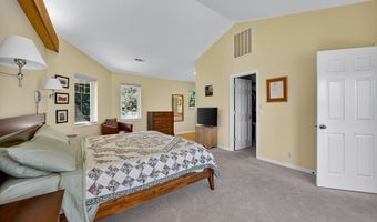 1011 Canyon Park Dr, Ashland, OR 97520