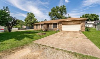 708 Main St, Arkoma, OK 74901