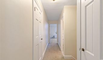 4 Chase Ln, Lincoln, RI 02865