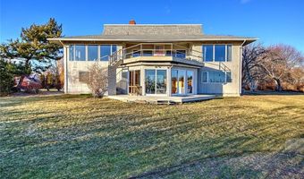 377 Rumstick Rd, Barrington, RI 02806