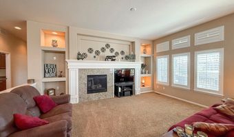 6353 S Queensburg Ct, Aurora, CO 80016