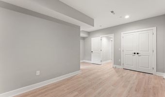 429 LEMONTE St, Philadelphia, PA 19128