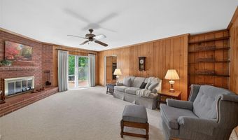 6 Helmsdale Ct, Ballwin, MO 63011
