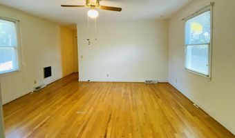 2012 Yelton Dr, Camden, SC 29020