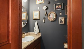 62 N Mountain Ave, Ashland, OR 97520