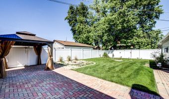 11735 S Leamington Ave, Alsip, IL 60803