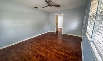 702 Jefferson St, Alice, TX 78332