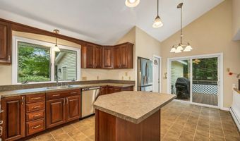 159 Woodland Rd, Hampton, NH 03842