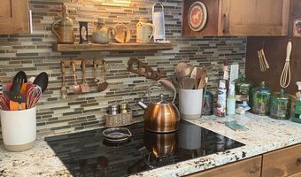 97168 HENDERSON Rd, Brookings, OR 97415