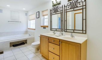 188 Algonquin Trl, Albrightsville, PA 18210