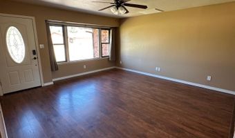 2005 W Currier Ave, Artesia, NM 88210