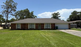 612 Esplanade Ave, Bay St. Louis, MS 39520