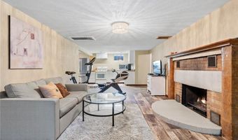 1019 Ash St, Alexandria, MN 56308