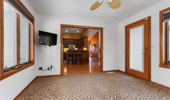 69 PENBROOK Cir, Appleton, WI 54913