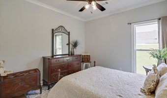 221 Lost Oak Ln, Brandon, MS 39047