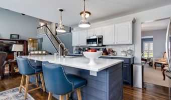 2219 Barrett Dr, Algonquin, IL 60102
