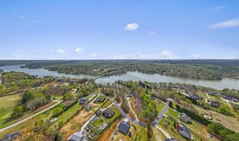 7239 Clemie Ct, Boiling Springs, SC 29316