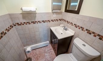 159 Broadway, Amityville, NY 11701