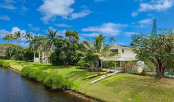 1251 Kainui Dr, Kailua, HI 96734