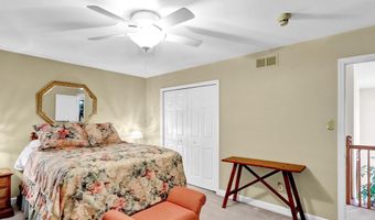 16 MULLIGAN Dr, Reading, PA 19606