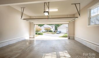 8 Sweet Gum Dr, Asheville, NC 28805