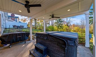 830 S Parkview Dr, Aurora, OH 44202