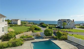 41 Castle Hill Ave, Newport, RI 02840