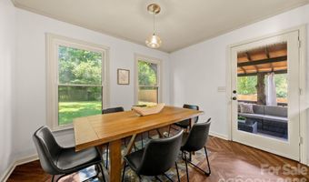 2220 Arnold Dr, Charlotte, NC 28205