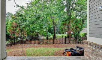 101 Spur Ln, Alpharetta, GA 30009