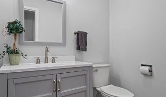 627 S Patton Ave, Arlington Heights, IL 60005