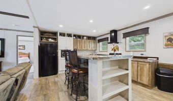 425 Pfeiffer Rd, Batesville, AR 72501