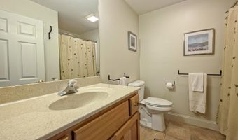 4 Mainstay Ln, Bourne, MA 02532