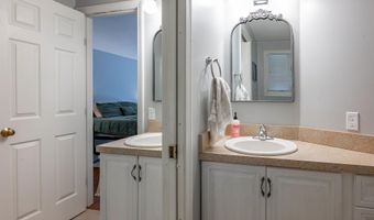 3 Chandler Dr, Atkinson, NH 03811