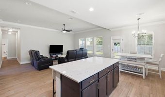 880 Leeward Dr, Biloxi, MS 39532