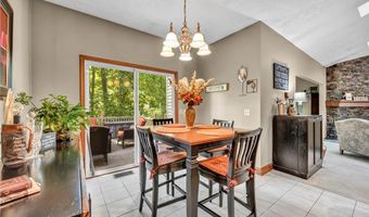 880 Shadow Creek Trl, Amherst, OH 44001