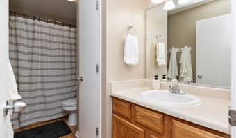 456 SE 33rd St, Ankeny, IA 50021