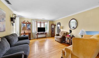 57 S TERRACE Ave, Maple Shade, NJ 08052
