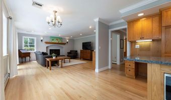 504 Shermantown Rd, North Kingstown, RI 02874