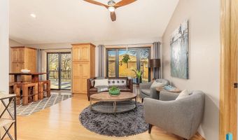 408 N Oak Ridge Rd, Brandon, SD 57005