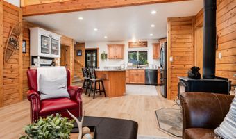 10390 Gamann Dr, Cascade, ID 83611