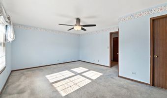 875 N Tamarac Blvd, Addison, IL 60101